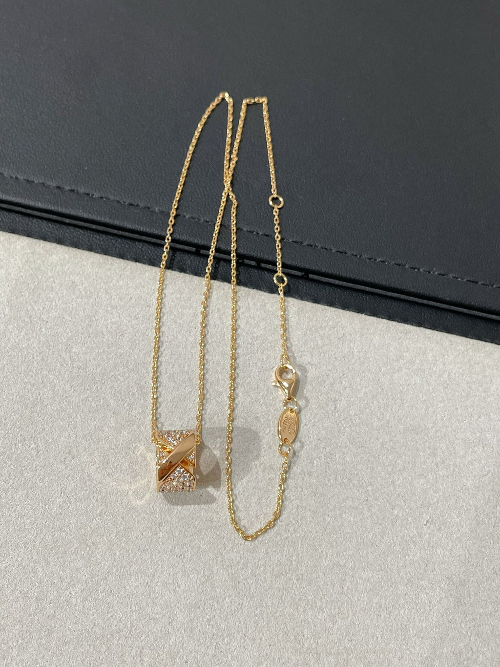 CHAUMET LIENS EVIDENCE DIAMOND PAVED NECKLACE
